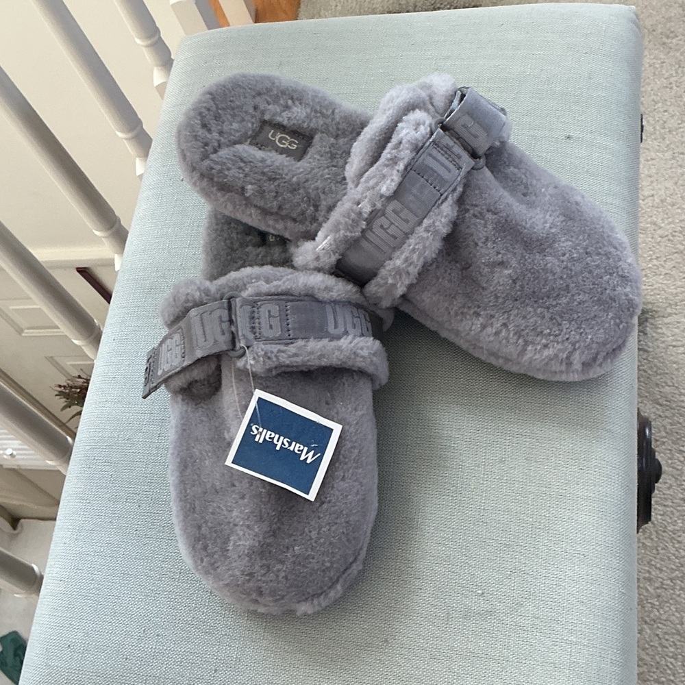 UGG Fluffy Gray Slippers